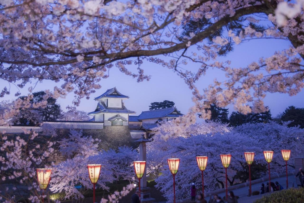 Kanazawa Tokyu Hotel Экстерьер фото Himeji Castle