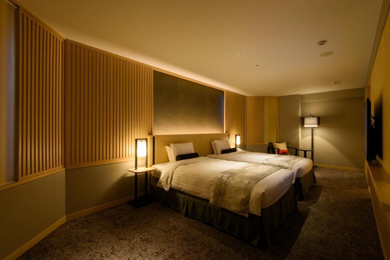 Kanazawa Tokyu Hotel Экстерьер фото A room at the hotel